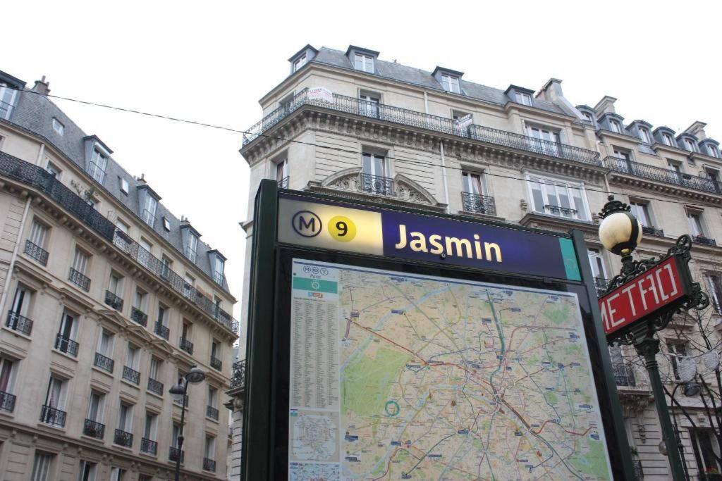 Premium Flat In Well Furnished 16th District * Paris